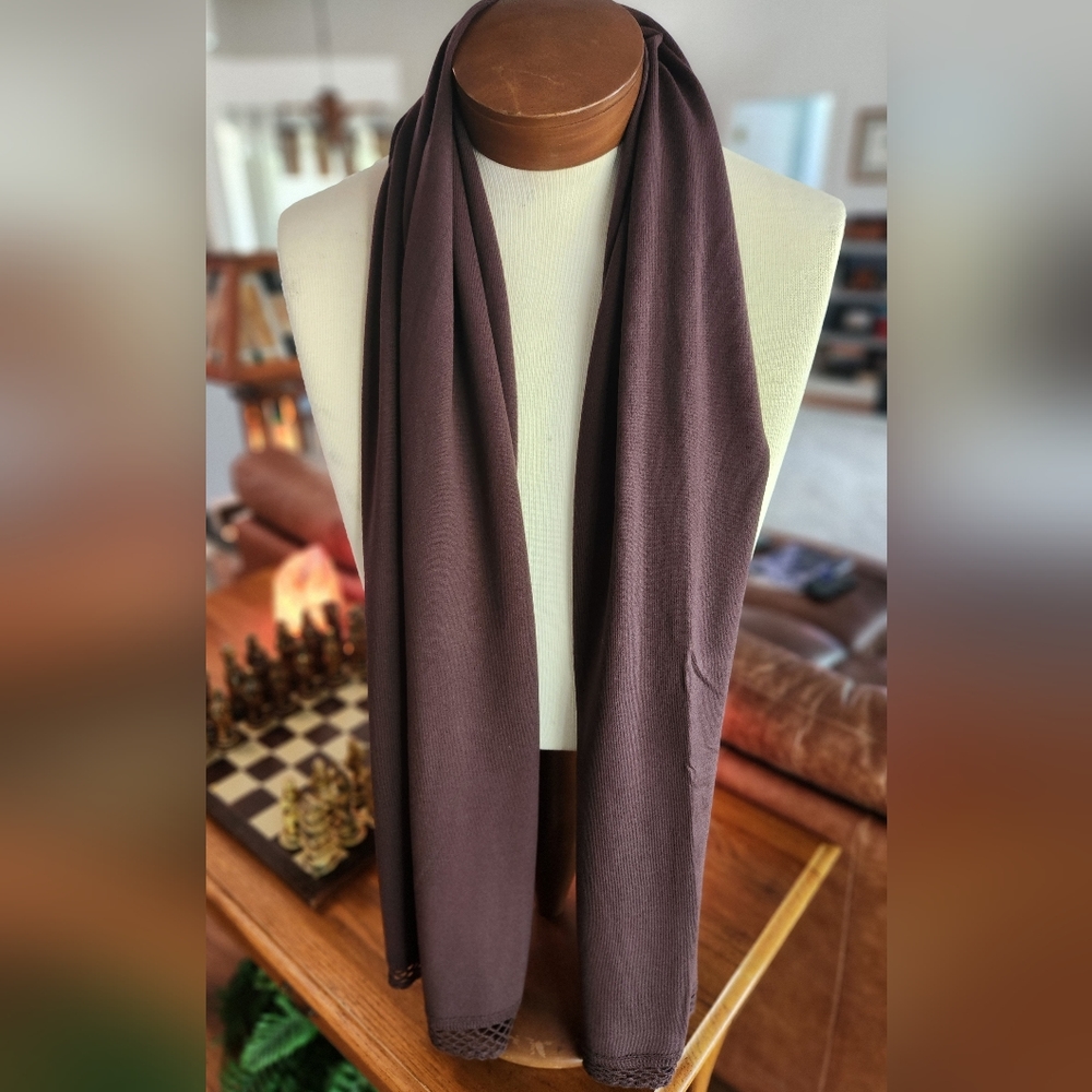 Brown medium weight scarf